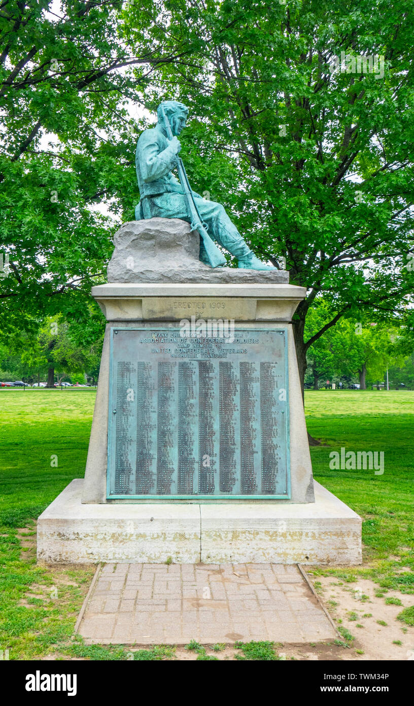 Confederate private monument hires stock photography and images Alamy