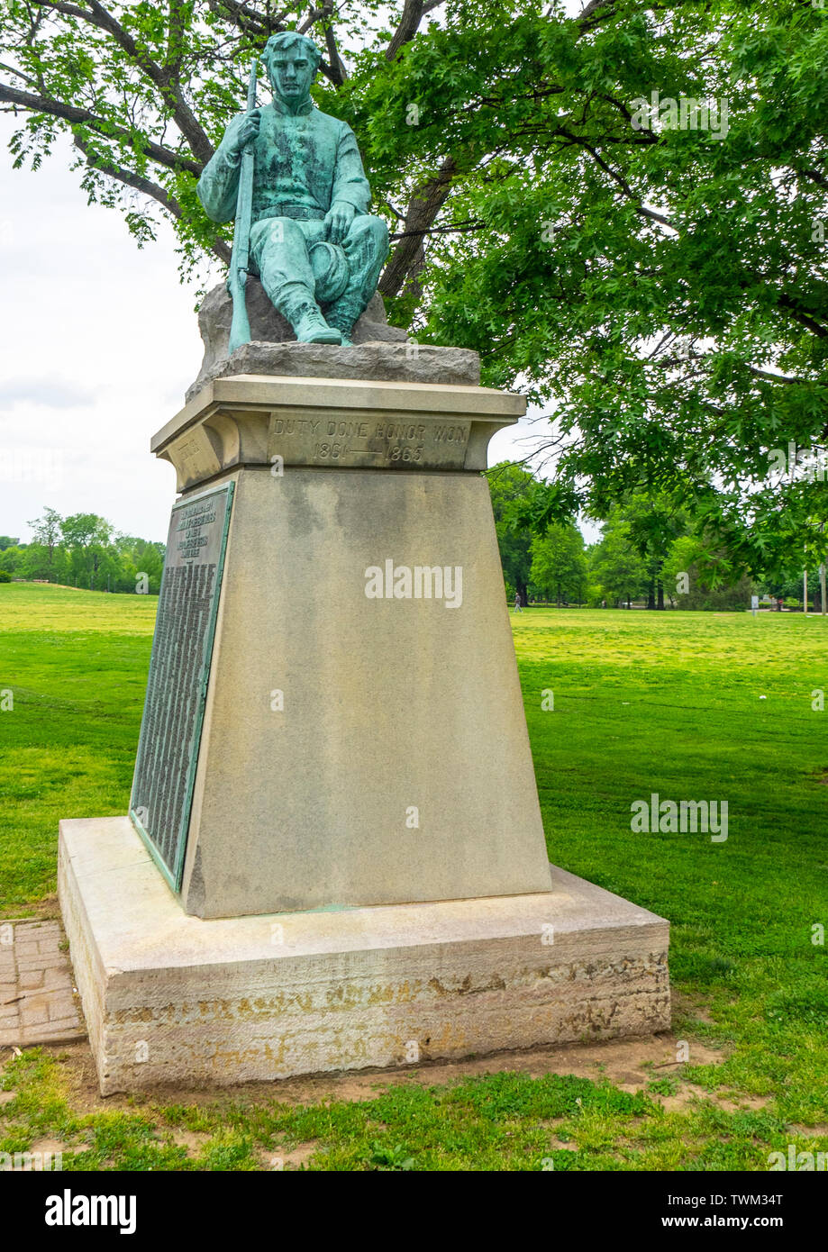 Bronze statue Confederate Private Monument by sculptor Julian