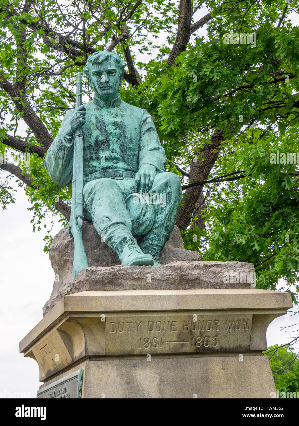 Bronze statue Confederate Private Monument by sculptor Julian