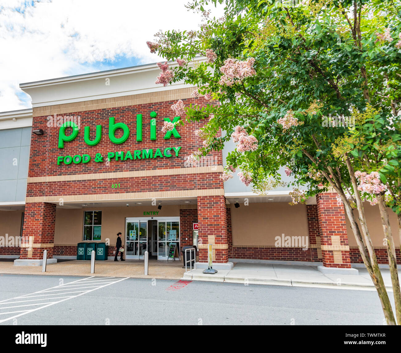 MOORESVILLE, NC, USA-JUNE 19, 2019: Publix Food & Pharmacy building and  parking lot. Stock Photo