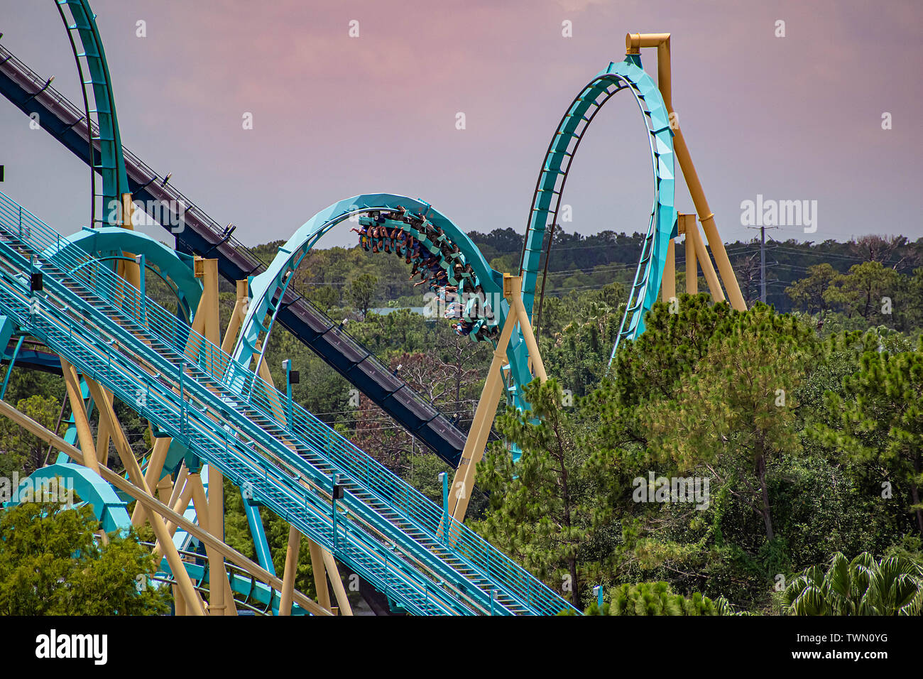 Roller coaster seaworld hi-res stock photography and images - Alamy