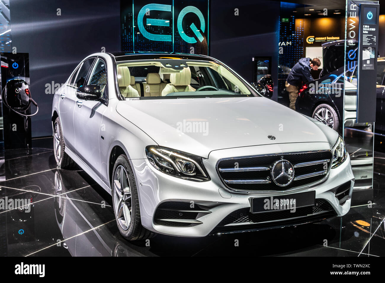 Paris France Oct 18 Mercedes E 300 De Plug In Hybrid Berline Eq Power Sedan Limousine Mondial Paris Motor Show Mercedes Benz W213 E Class Stock Photo Alamy Paris France Oct 18 Mercedes E 300 De Plug In Hybrid Berline Eq Power Sedan Limousine Mondial Paris Motor Show Mercedes Benz W213 E Class Stock Photo Alamy