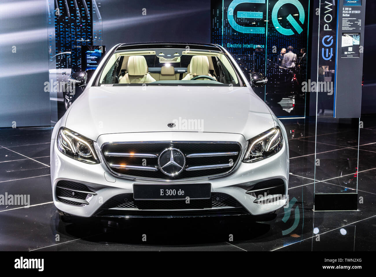 Paris France Oct 18 Mercedes E 300 De Plug In Hybrid Berline Eq Power Sedan Limousine Mondial Paris Motor Show Mercedes Benz W213 E Class Stock Photo Alamy Paris France Oct 18 Mercedes E 300 De Plug In Hybrid Berline Eq Power Sedan Limousine Mondial Paris Motor Show Mercedes Benz W213 E Class Stock Photo Alamy