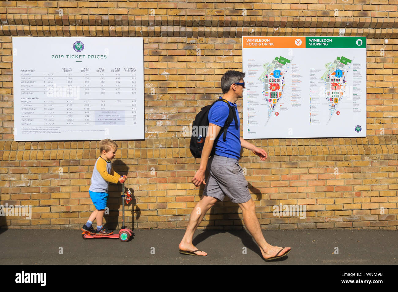 Wimbledon ticket prices hi-res stock photography and images - Alamy