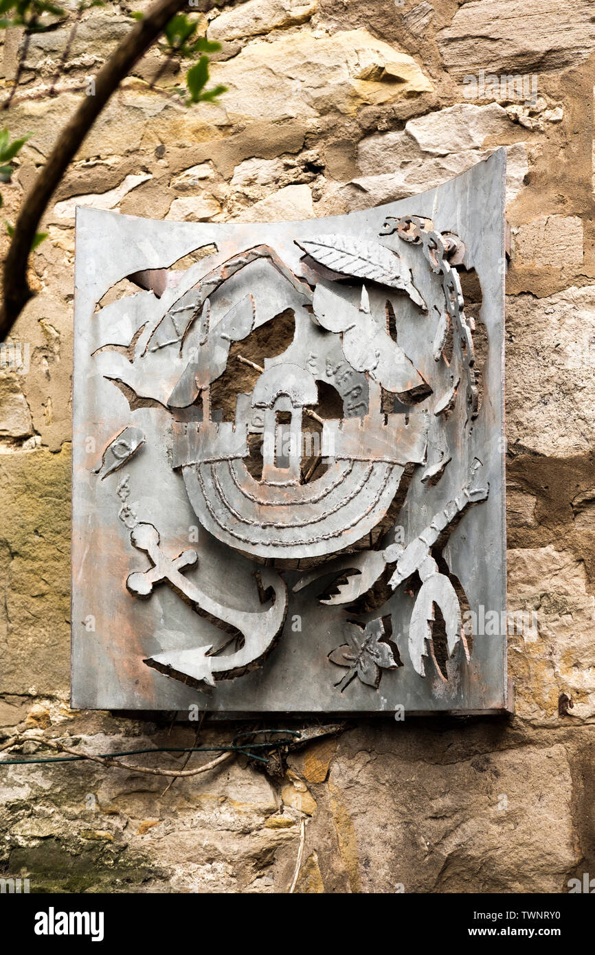 Sculpted panels hires stock photography and images Alamy