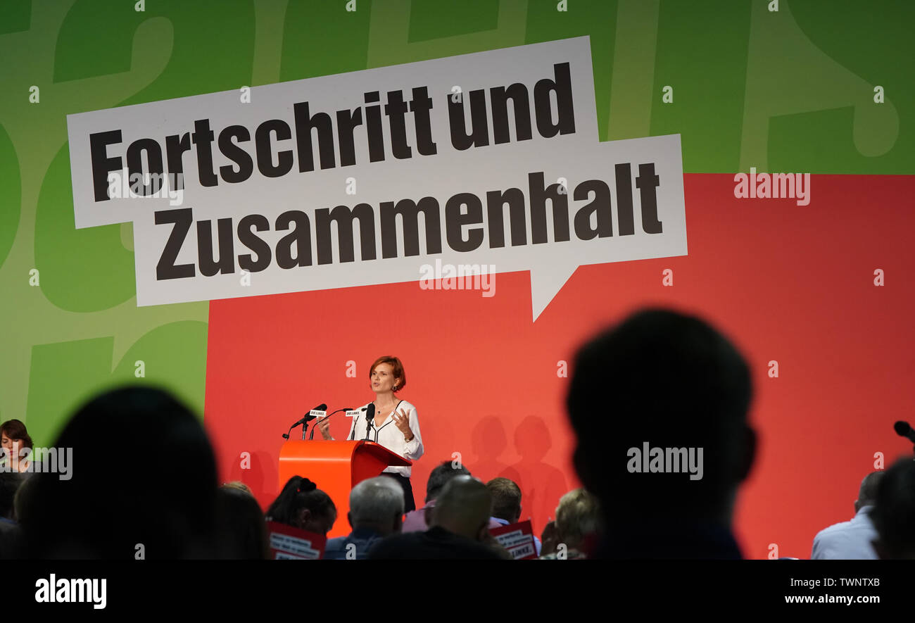 Chemnitz, Germany. 22nd June, 2019. Katja Kipping, the federal leader of the Left Party, will speak at the 15th state party conference of the Saxon Left under the slogan 'Progress and Cohesion'. The main task of the party congress is to debate and decide on the state election programme. Credit: Peter Endig/dpa/Alamy Live News Stock Photo