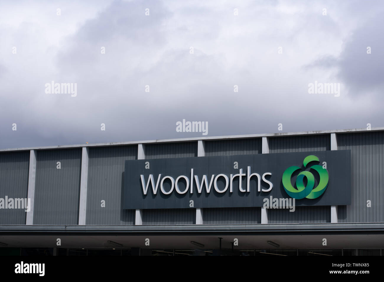 Woolworths Logo Stock Photos & Woolworths Logo Stock Images - Alamy
