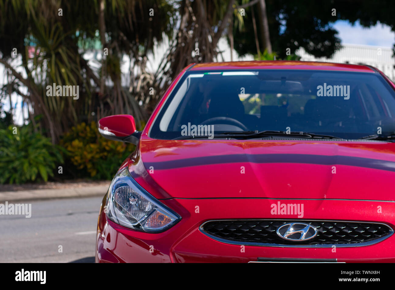 The hyundai logo hi-res stock photography and images - Alamy
