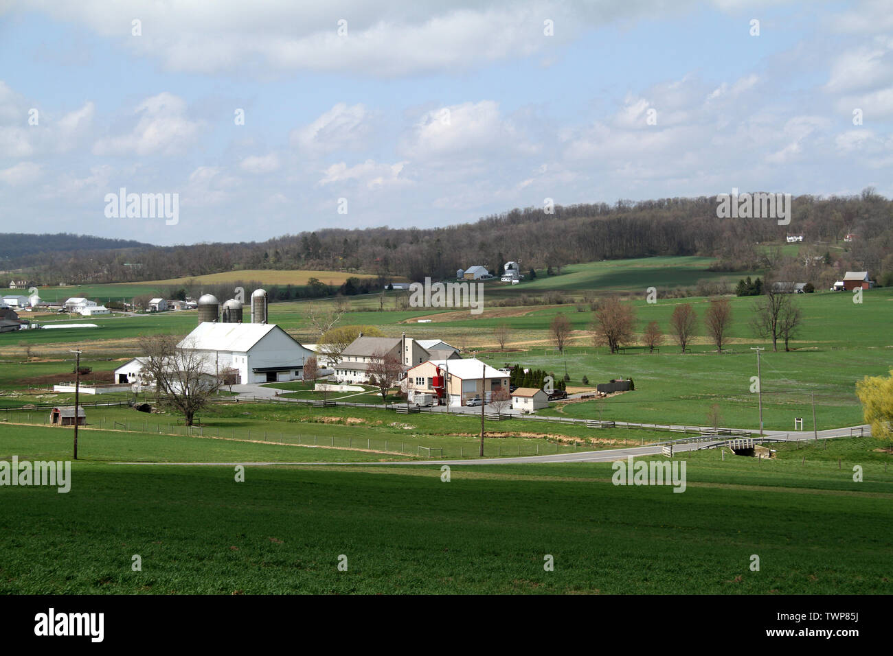 Landscape with farmhouse in Lancaster County, PA, USA Stock Photo Alamy