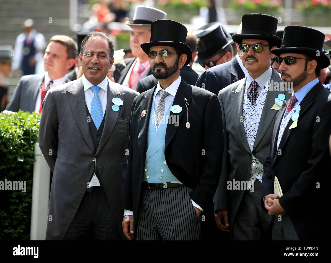Abdulla Al Mansoori (left) and Sheikh Mohammed bin Rashid Al Maktoum