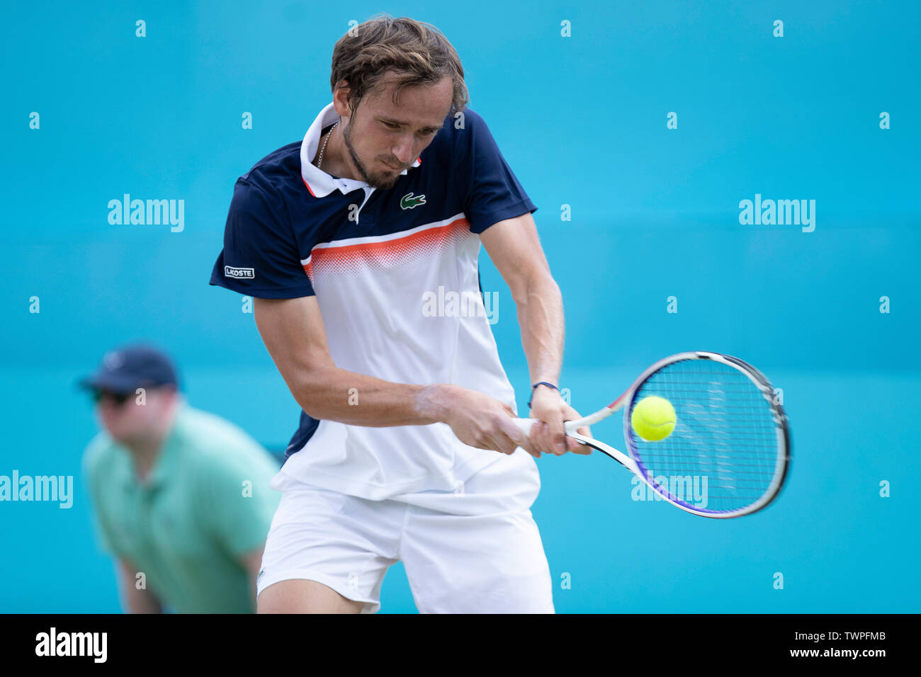 Daniil medvedev backhand hi-res stock photography and images - Alamy
