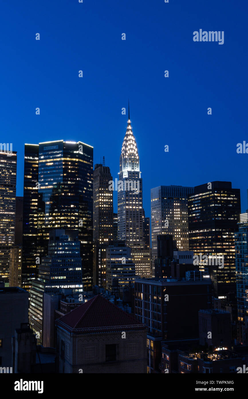 Midtown manhattan skyline hi-res stock photography and images - Alamy
