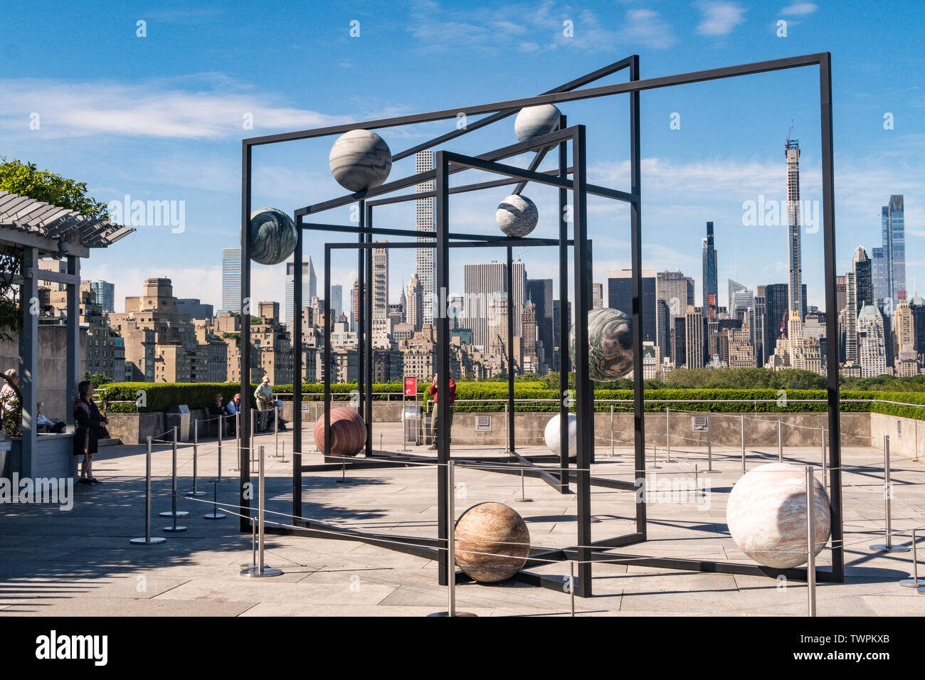 Met new york sculpture garden hires stock photography and images Alamy