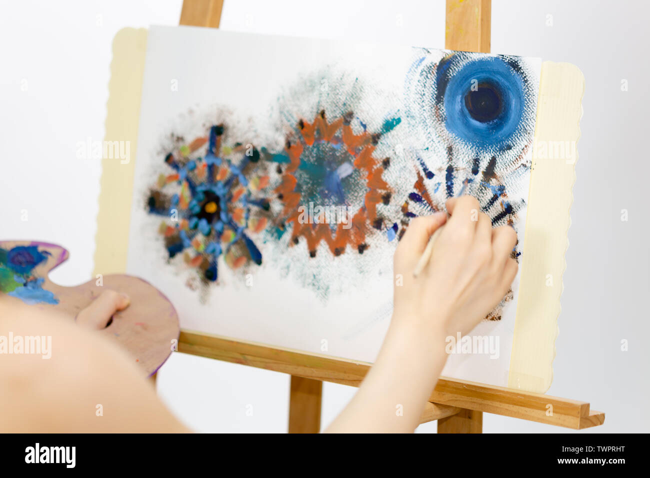 Closeup shot oil painting hi-res stock photography and images - Alamy