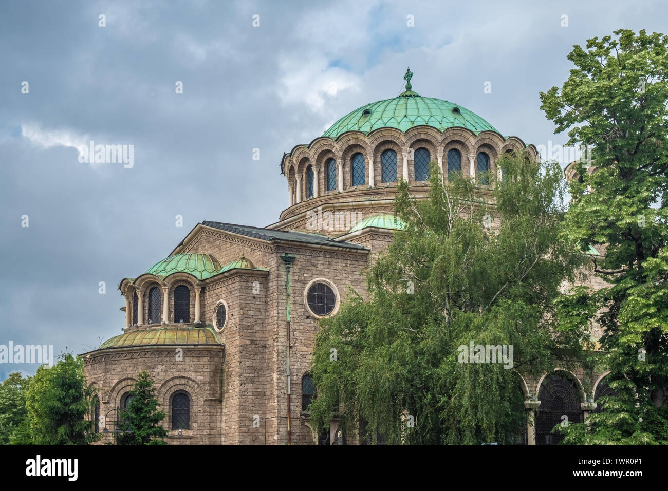 St. Nedelya Church with the iconic Vitosha Mountain Range in the background, Sofia, Bulgaria Stock Photo