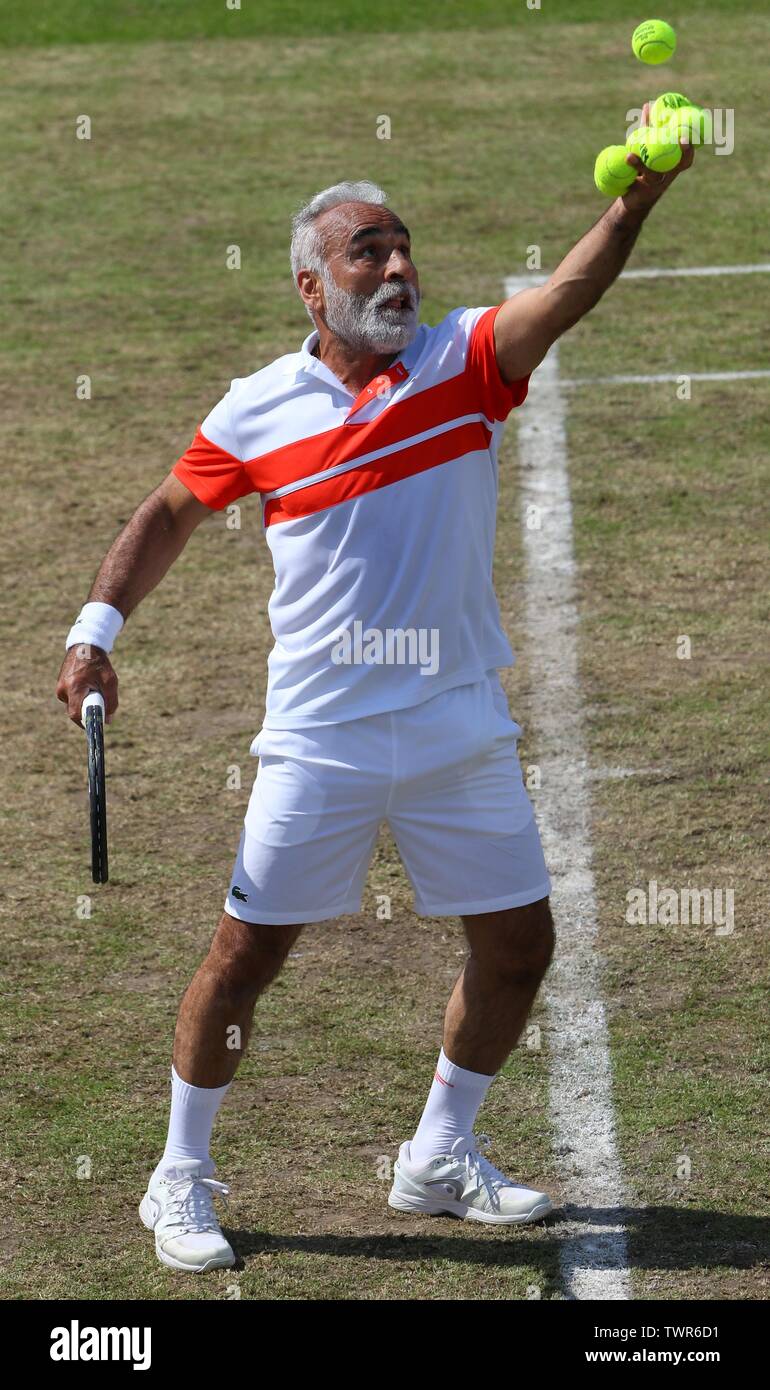 Liverpool Tennis Tournament with Mansour Bahrami credit Ian Fairbrother