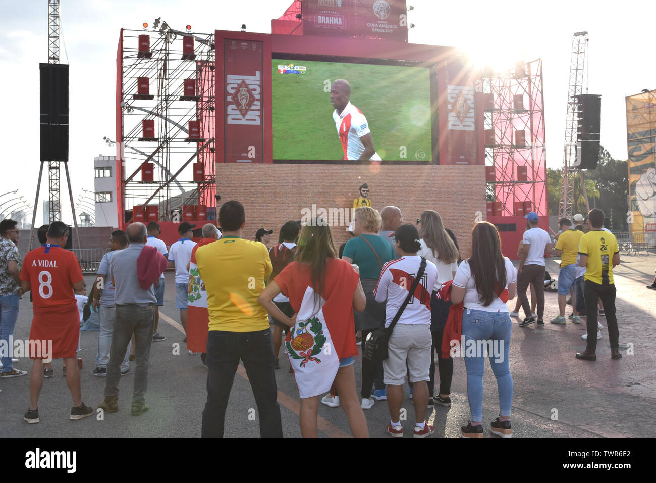 SÃO PAULO, SP - 22.06.2019: TORCIDA ACOMPANHA O JOGO DO BRASIL - Fans from  Brazil and Peru watch the Copa America game this Saturday, (22) at the  Brahma Arena, set up at