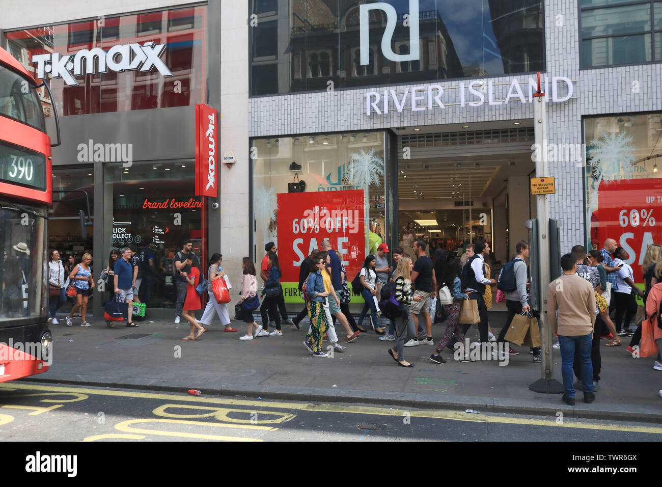 River island shop oxford street hi-res stock photography and images - Alamy