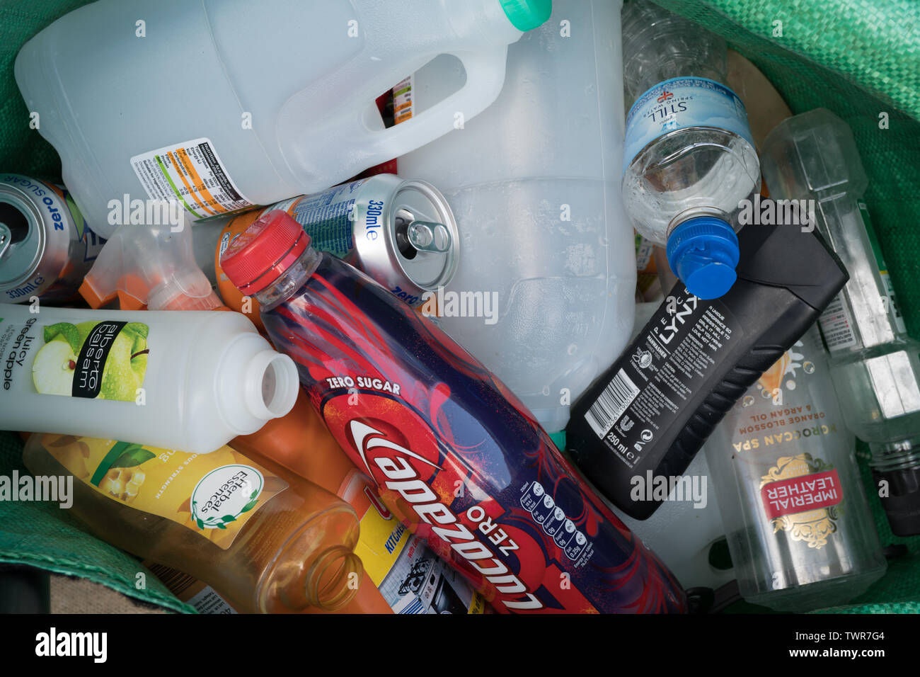 Recycling bag hires stock photography and images Alamy