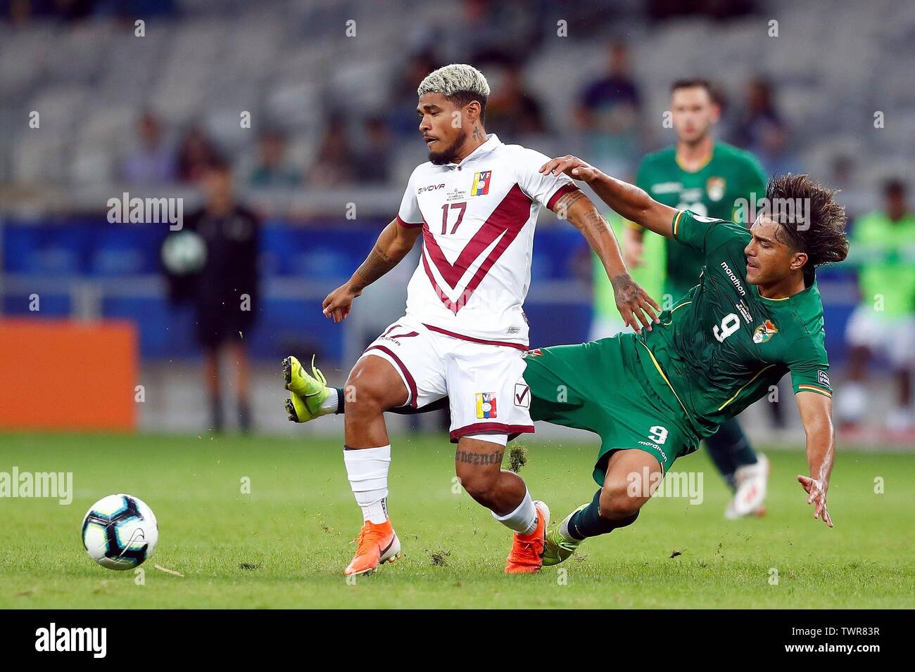 Belo Horizonte Brazil 22nd June 19 Venezuela S Josef Martinez L Vies For The Ball With Bolivia S Moreno During The Copa America 19 Group A Soccer Match Between Bolivia And Venezuela At The