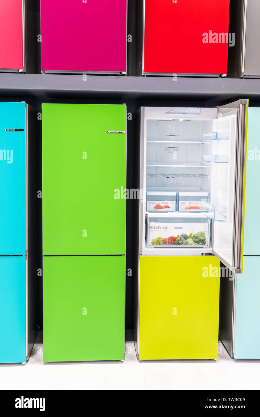 Berlin, Germany, August 29, 2018, Bosch Vario Style fridge refrigerator  freezer KGN36IJ3A at Robert Bosch exhibition, Global Innovations Show IFA  2018 Stock Photo - Alamy