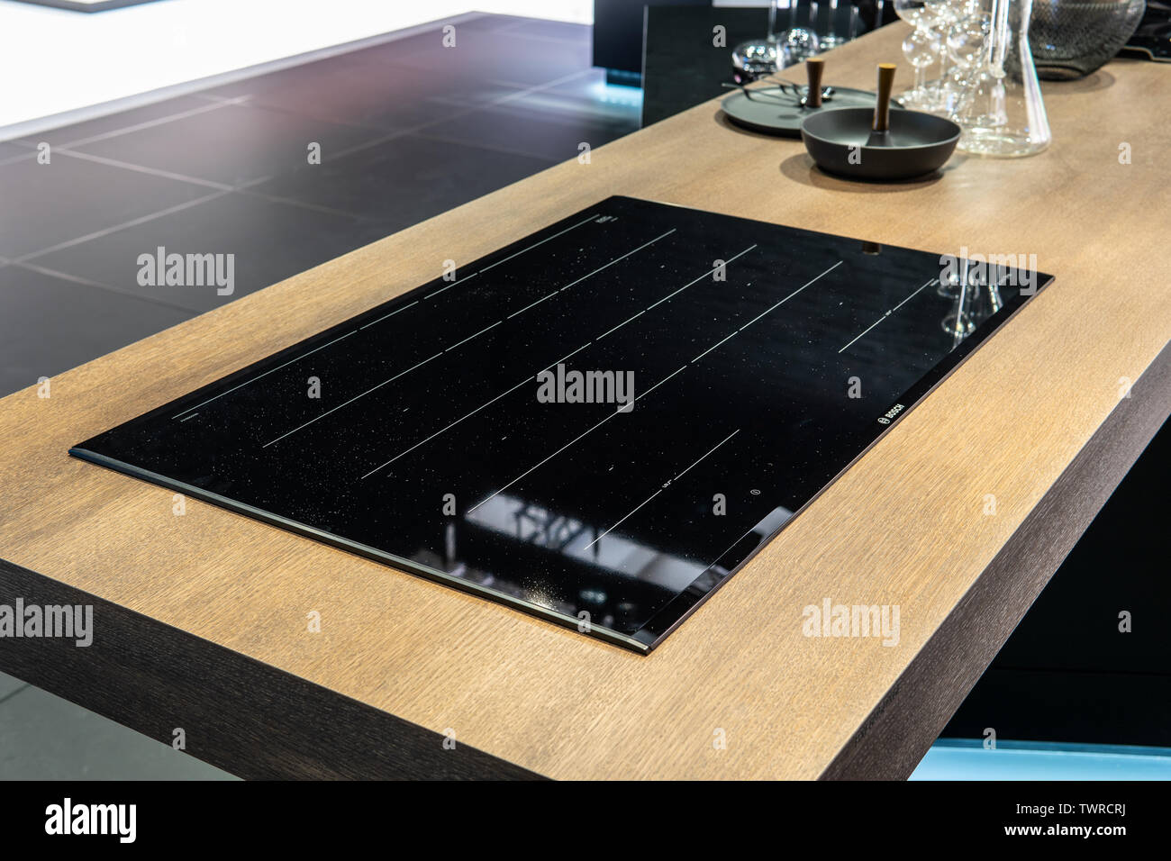 Berlin, Germany, Aug 29, 2018 new Bosch accent line carbon black Hobs,  ovens, microwaves, Robert Bosch exhibition, Global Innovations Show IFA  2018 Stock Photo - Alamy