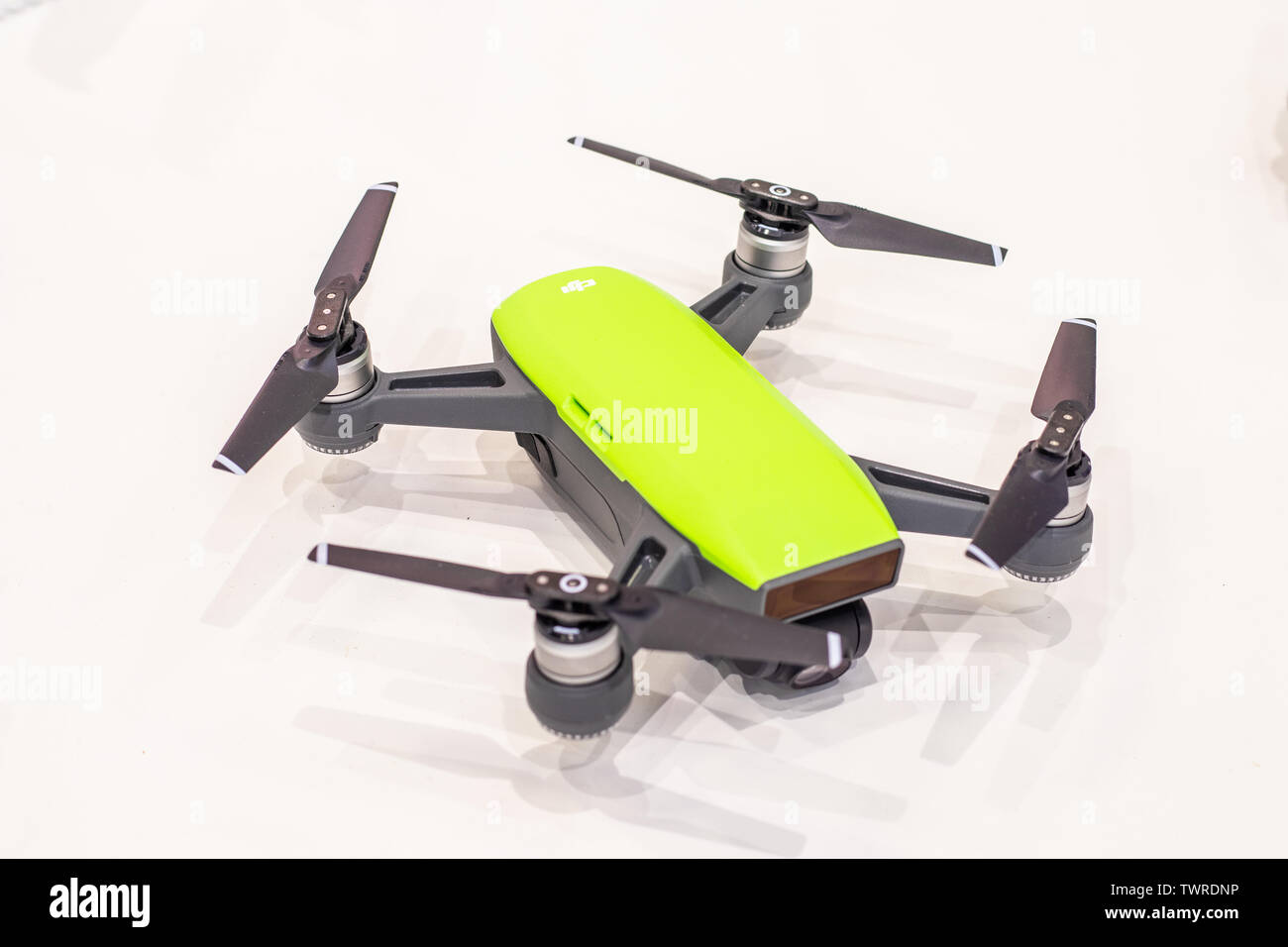 New dji store spark 2018