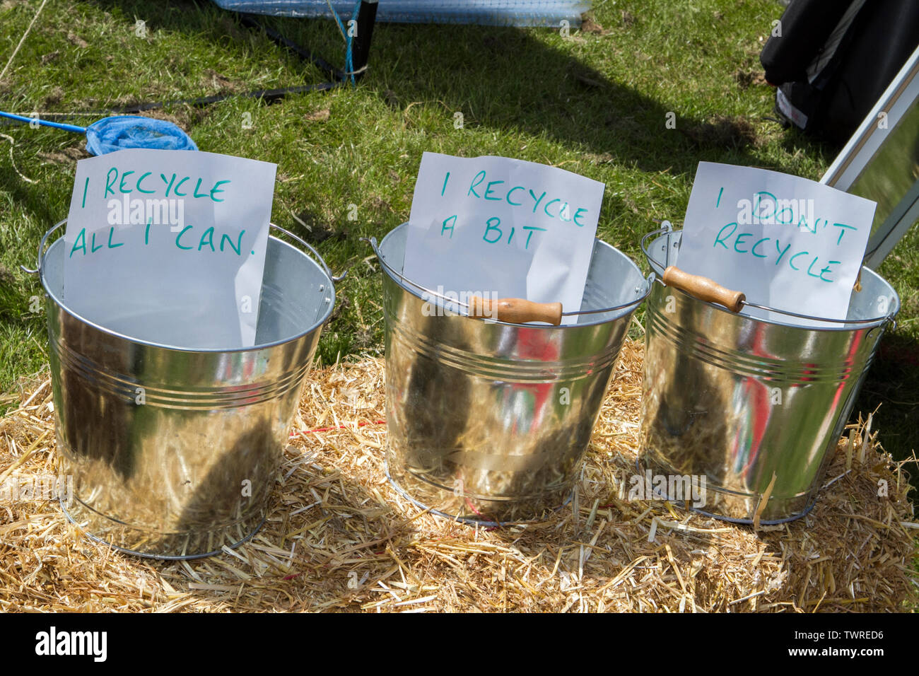 ocean plastic reuse recycle recycling garbage waste pollute pollution