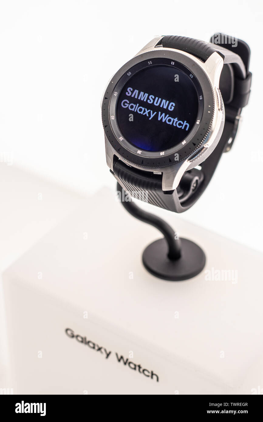 Berlin, Germany, September 02, 2018, Samsung Galaxy Watch smartwatch on  display, Samsung exhibition stand at Global Innovations Show IFA 2018 Stock  Photo - Alamy