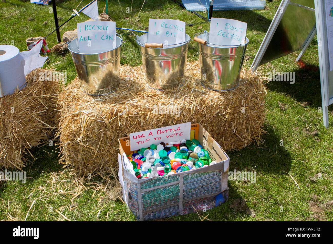 ocean plastic reuse recycle recycling garbage waste pollute pollution