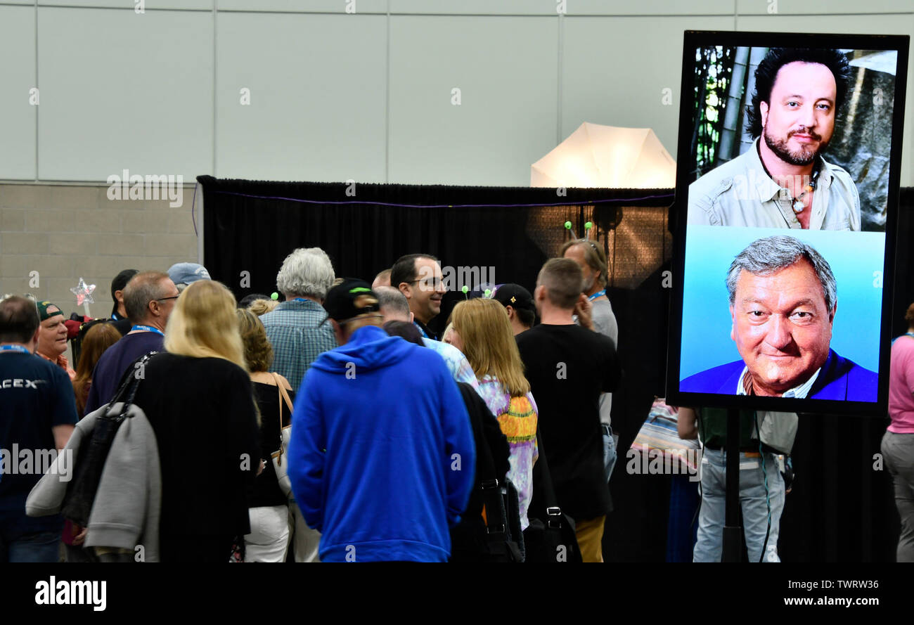 Los Angeles, California, USA. 22 June, 2019. Fans line up for photo op's  with History channel's Ancient Aliens Giorgio A. Tsoukalos(R) and Erich von  DÅ niken Saturday during the 2019 Alien Con