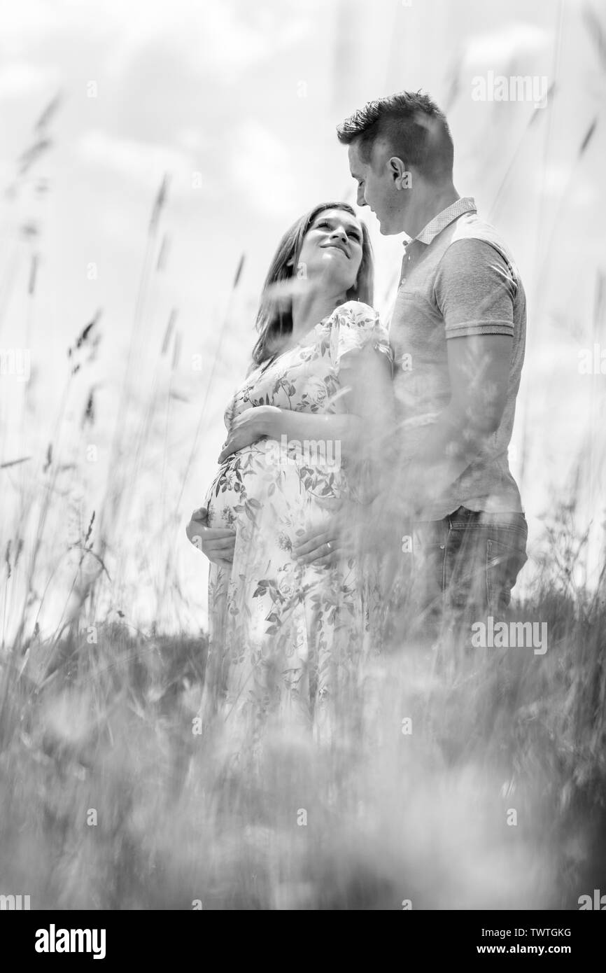 White woman pregnant black man hi-res stock photography and images - Alamy
