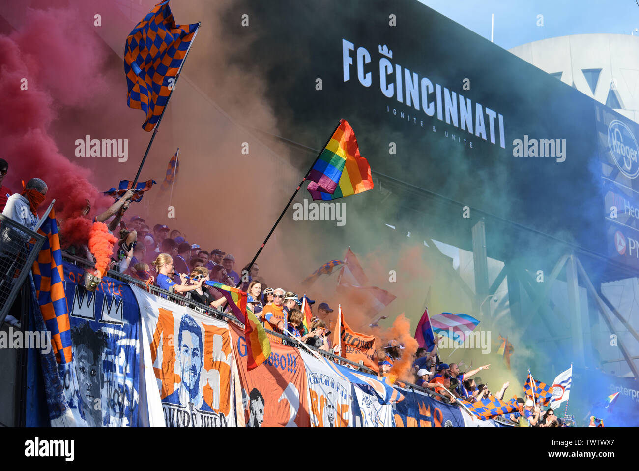 Cincinnati Usa 21st June 19 June 21 19 Cincinnati Oh U S June 22 19 Fc Cincinnati Fans Wave Their Pride Flags And Let Off Rainbow Colored Smoke Bombs Before The Cincinnati Usa 21st June 19 June 21 19 Cincinnati Oh U S June 22 19 Fc Cincinnati Fans Wave Their Pride Flags And Let Off Rainbow Colored Smoke Bombs Before The
