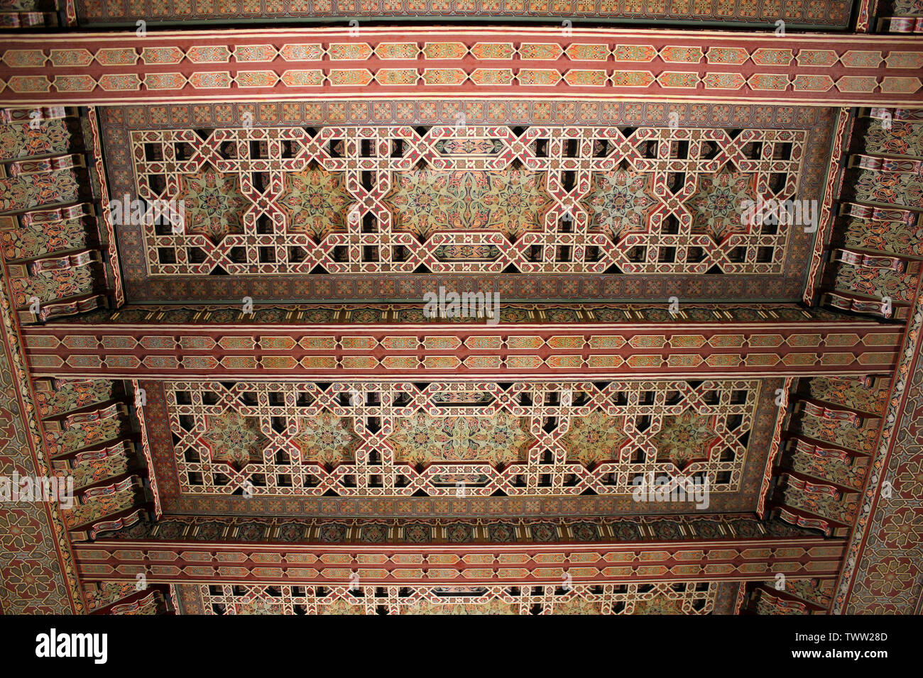 Ceiling design in mosque in hi-res stock photography and images - Alamy