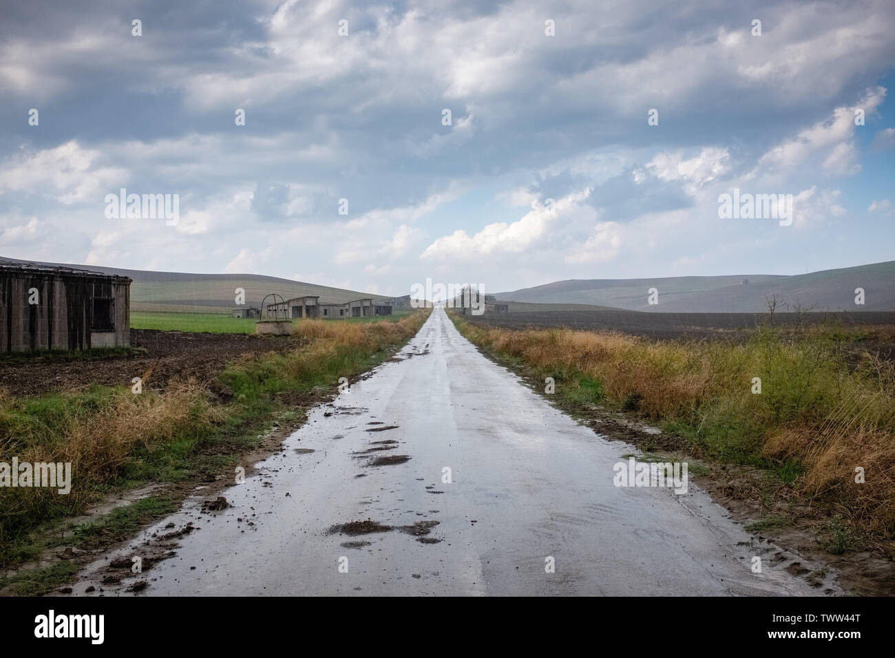 Italy countryside country hi-res stock photography and images - Alamy