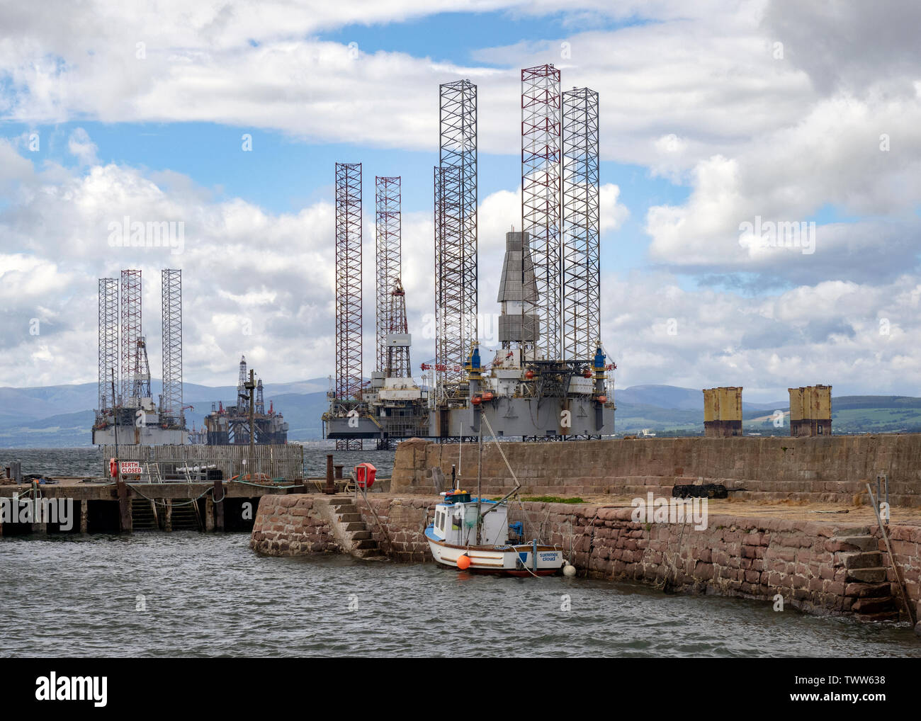Ross Rig Oil Rigs and Drilling Platforms in the Cromarty Firth, Ross and ...