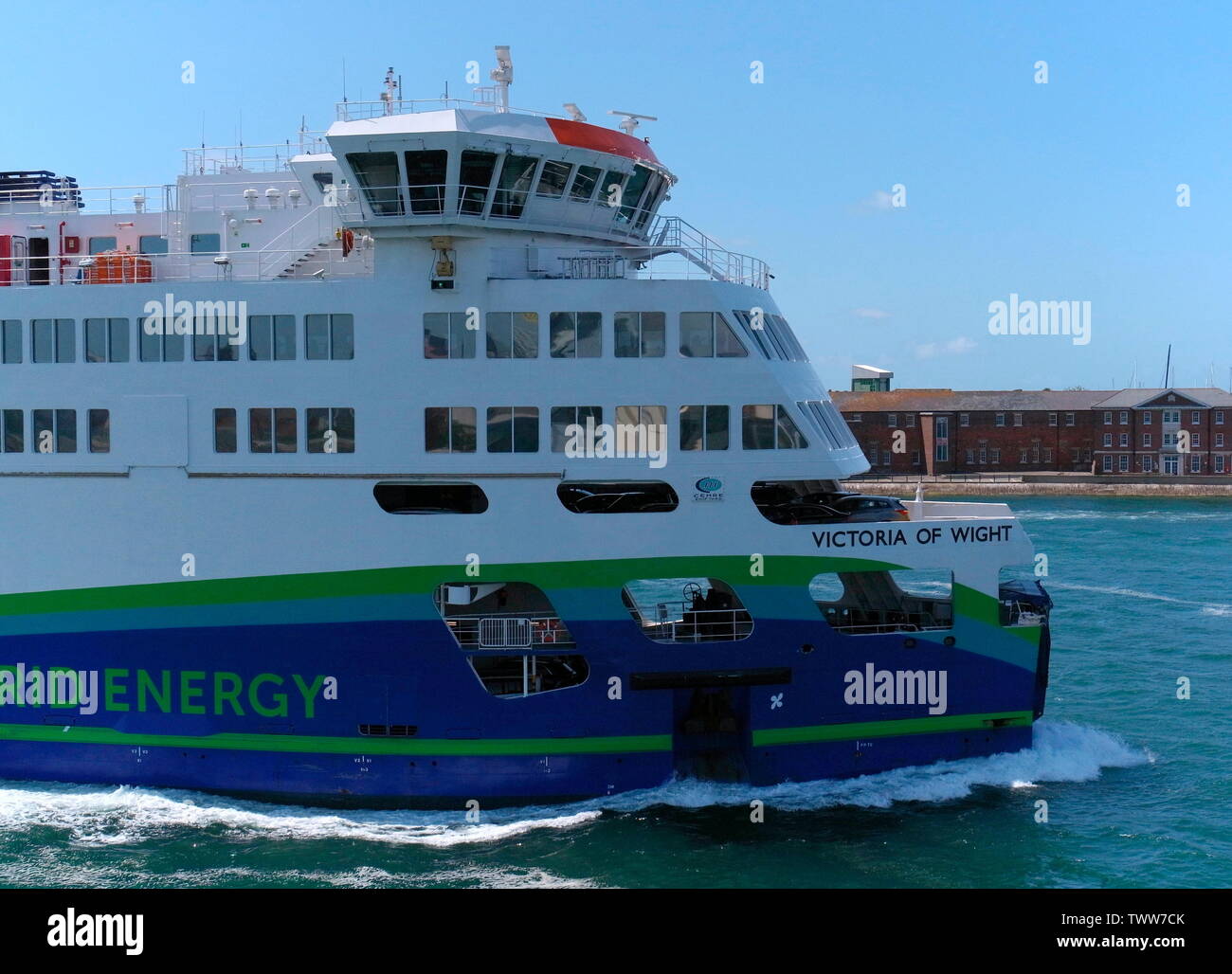AJAXNETPHOTO. 3RD JUNE, 2019.  PORTSMOUTH, ENGLAND - PORTSMOUTH TO ISLE OF WIGHT WIGHT LINK VICTORIA OF WIGHT HYBRID ENERGY FERRY INBOUND TO THE CAMBER, OLD PORTSMOUTH. PHOTO:JONATHAN EASTLAND/AJAX REF:GXR190306 7880 Stock Photo