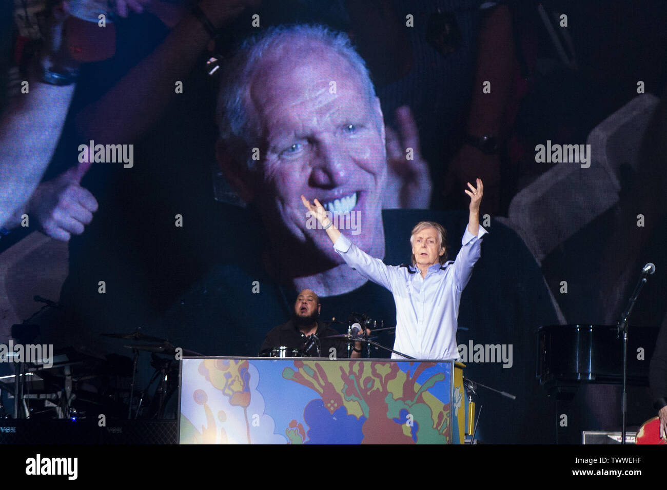 Bill walton college hi-res stock photography and images - Alamy