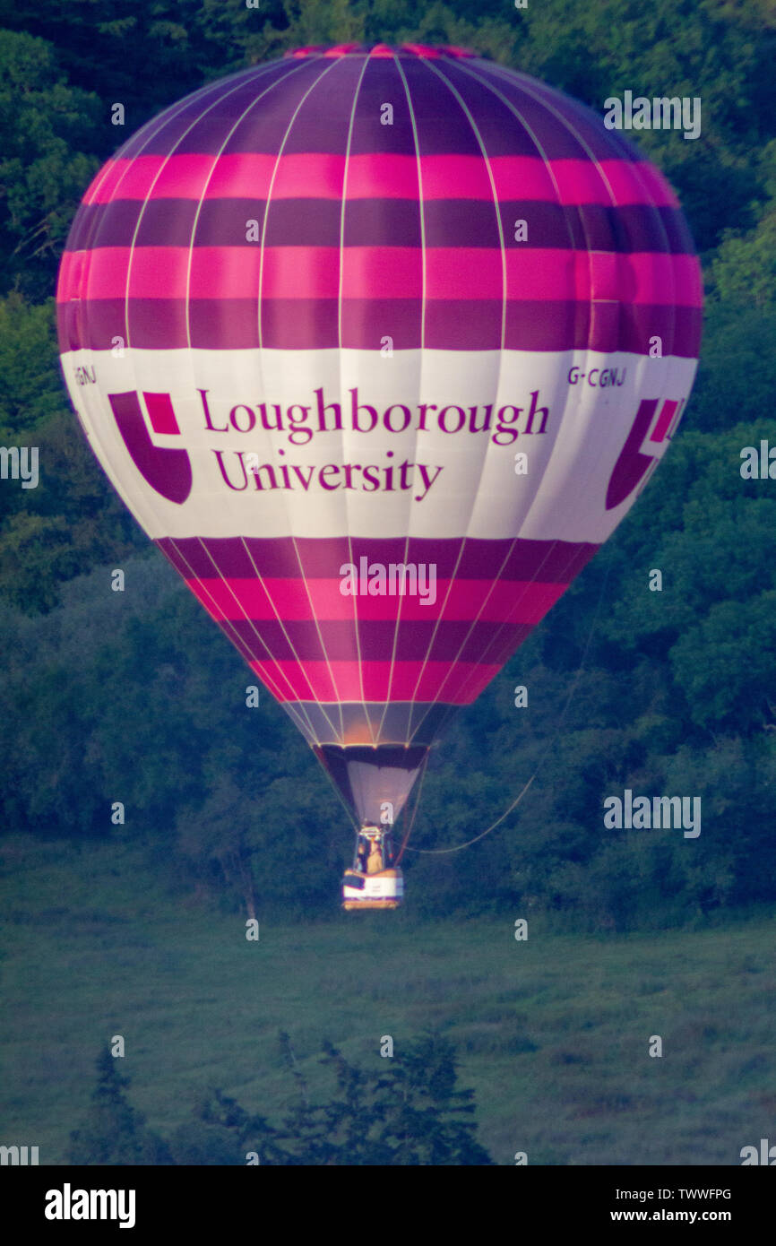 Cheltenham racecourse cleeve hill hires stock photography and images