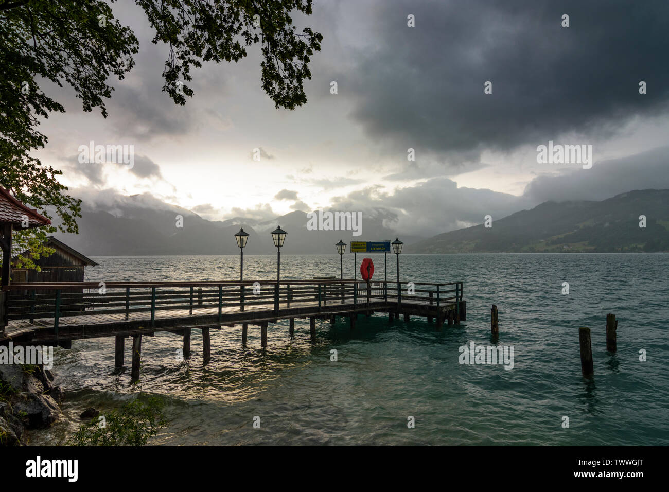 Steinbach am Attersee: lake Attersee, rain storm, jetty in Salzkammergut, Oberösterreich, Upper Austria, Austria Stock Photo