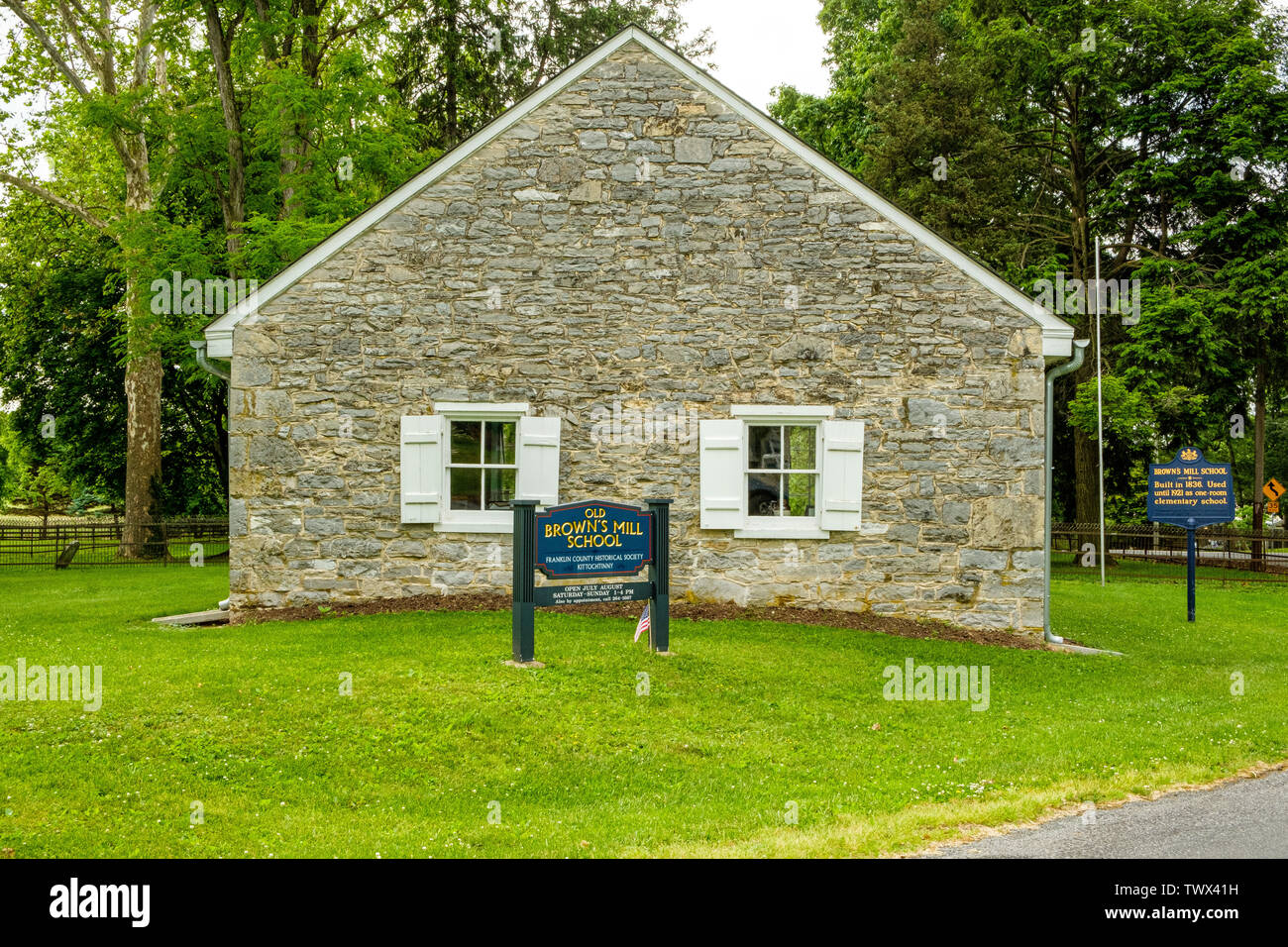 Old Browns Mill School, Browns Mill Road, Kauffman Station
