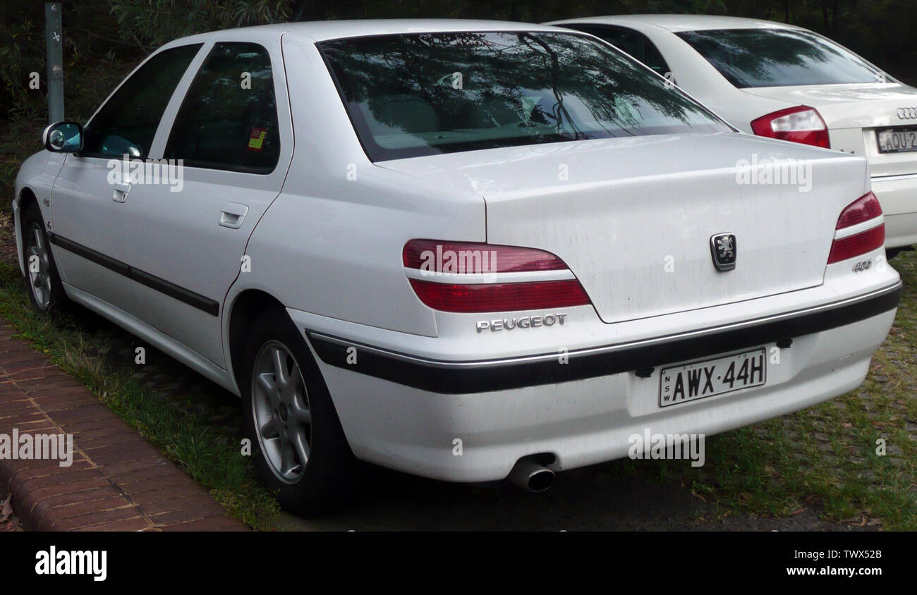 Peugeot 406 hi-res stock photography and images - Alamy