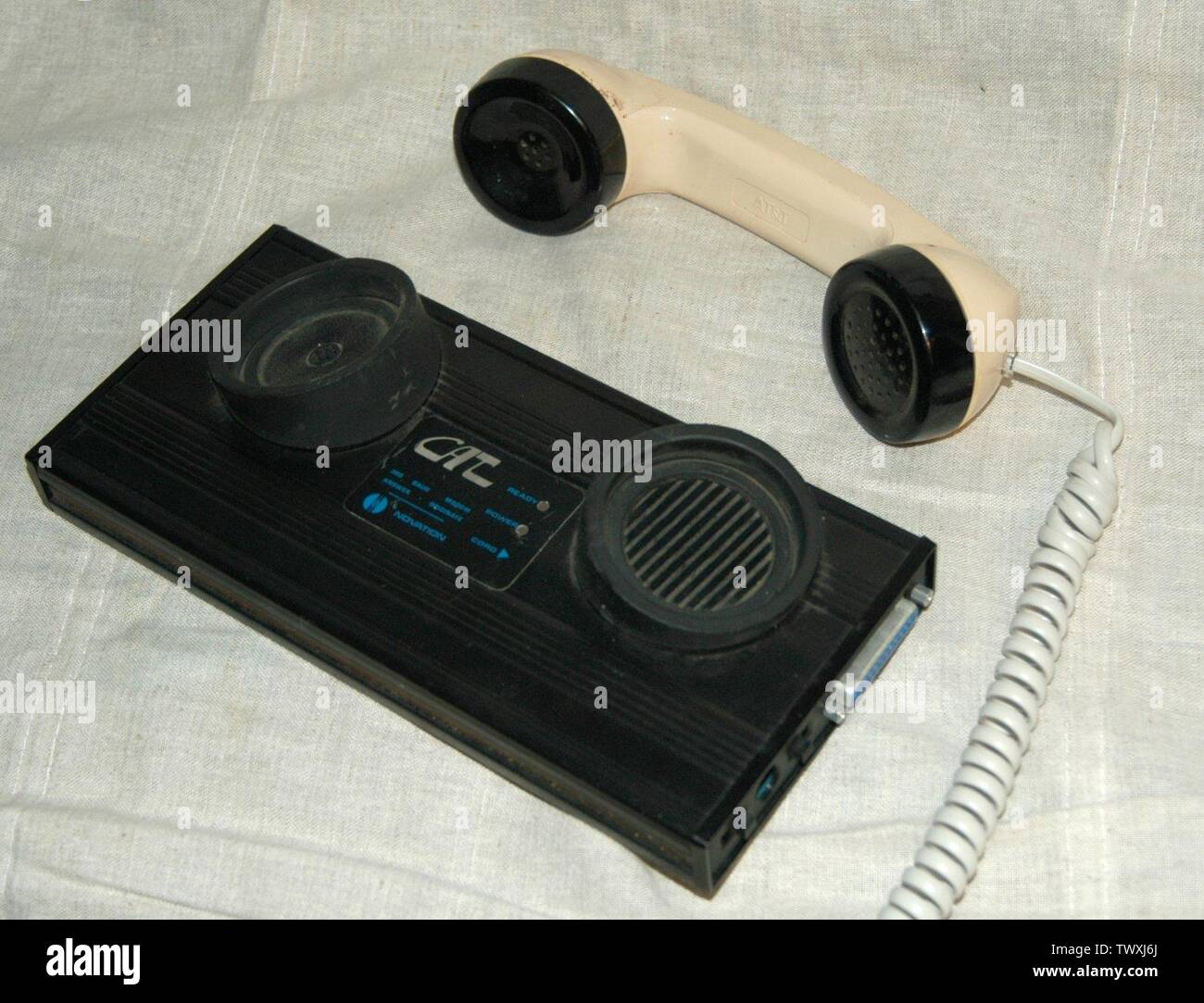 An acoustic coupler hires stock photography and images Alamy