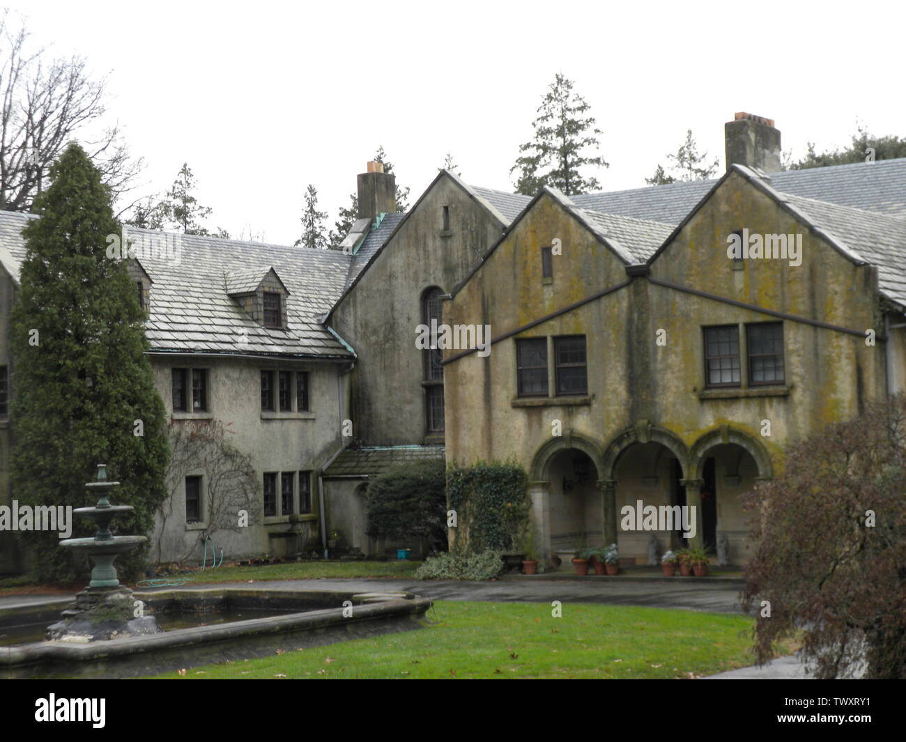 Allgates mansion in delaware county hires stock photography and images