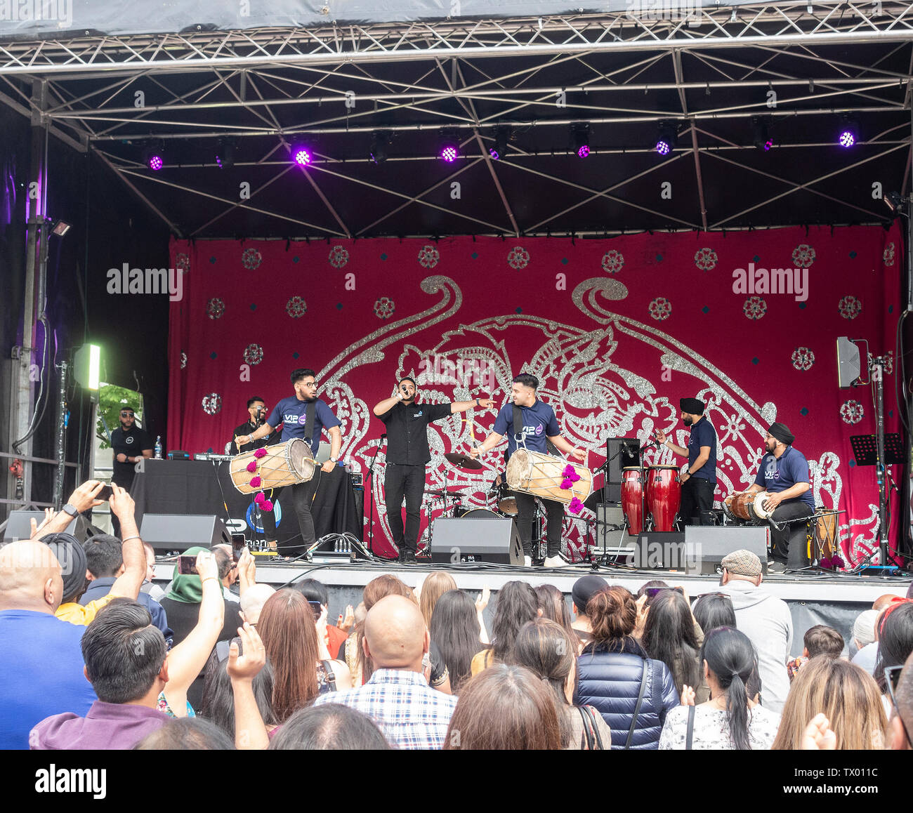 Members Of Vip Dholies Performing A Tribute To Dj Vips At Glasgow Mela 2019 A Free Multicultural Festival In Kelvingrove Park Stock Photo Alamy Vip dj entertainment your day, your way! alamy
