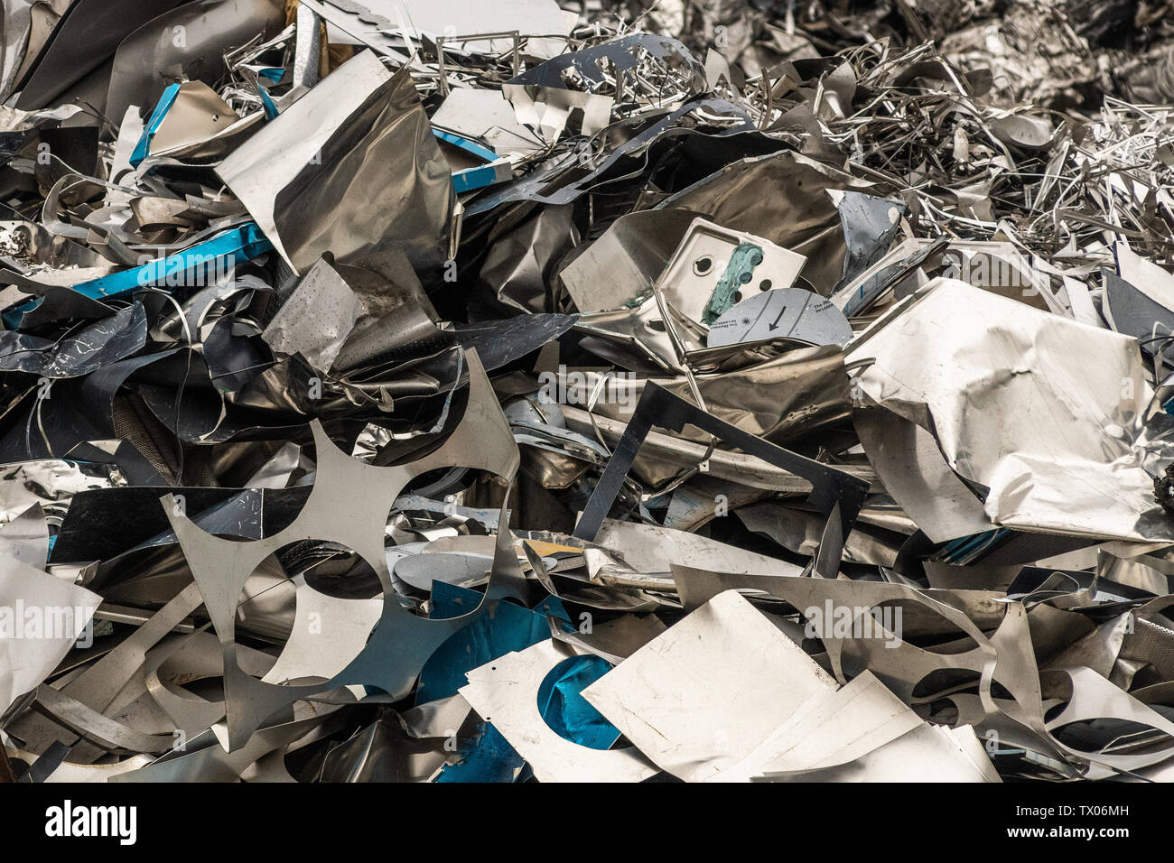 Pile of scrap metal at metal recycling facility Stock Photo Alamy