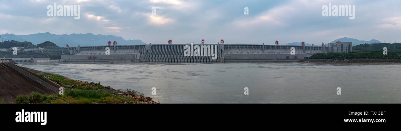 Three Gorges Dam scenery Stock Photo - Alamy