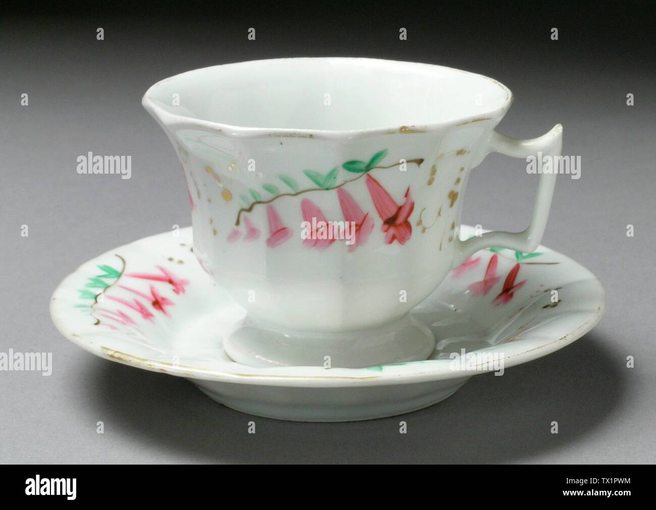 Floral: Cup /& Saucer Set Thomas China 7211 s Versailles White