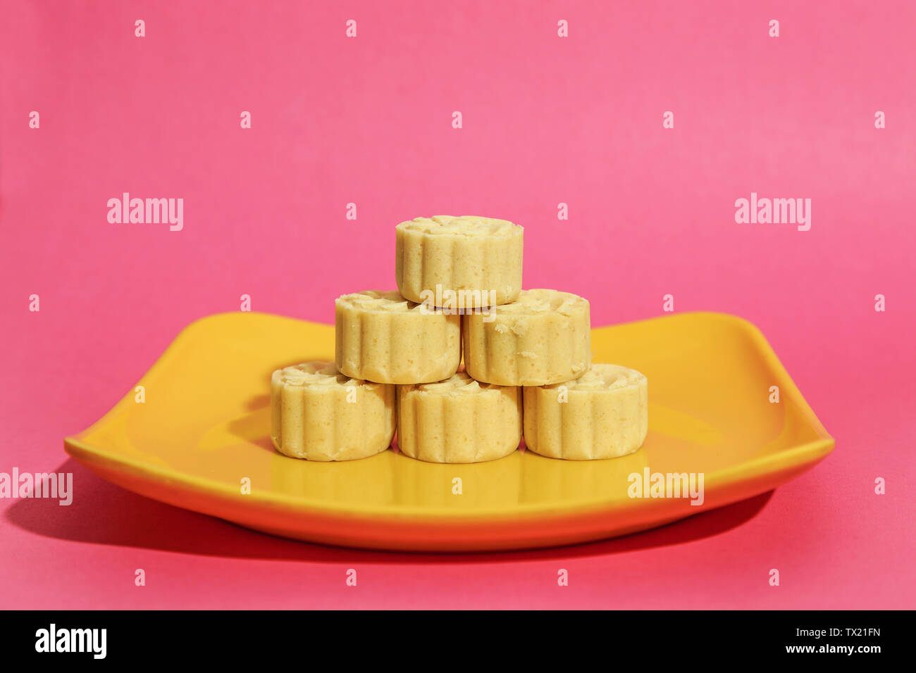 Chinese snack mung bean cake Stock Photo Alamy