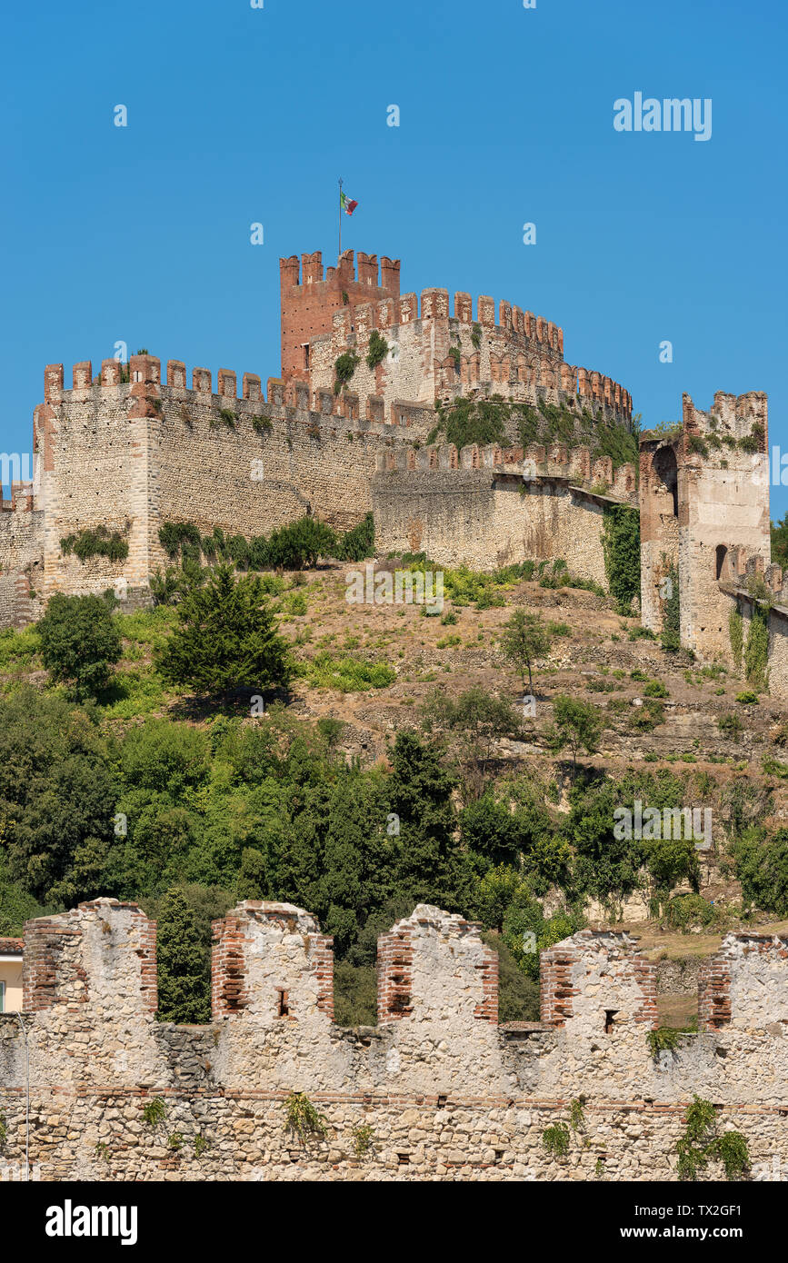 The Scala family castle (Scaligero) of the small town of Soave, X Century, Veneto, Verona, Italy, Europe Stock Photo